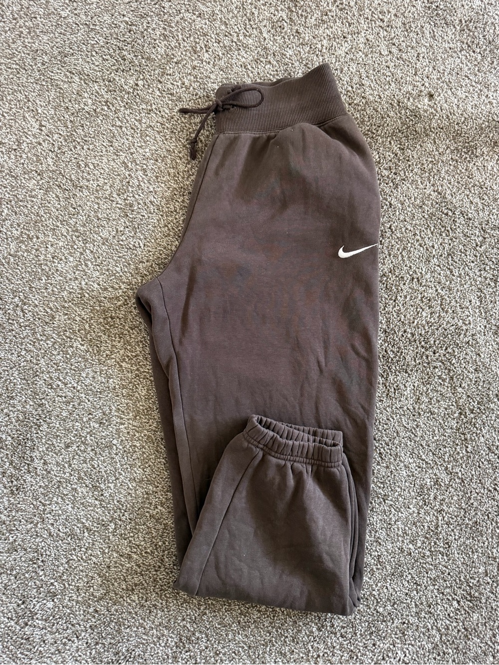 Nike women’s Brown Jogger Sweatpants with White Swoosh